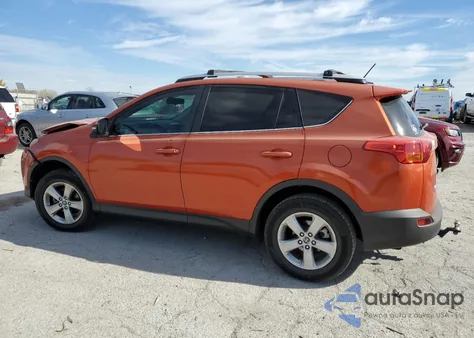 2015 Toyota Rav4 Xle z USA, uszkodzony, nr VIN 2T3WFREV0FW180960